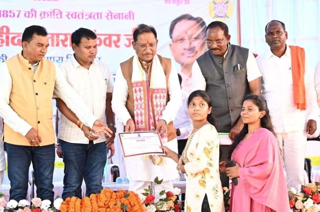 समाज की उन्नति और प्रगति के लिए शिक्षा ही एकमात्र मार्ग : मुख्यमंत्री श्री विष्णु देव साय।