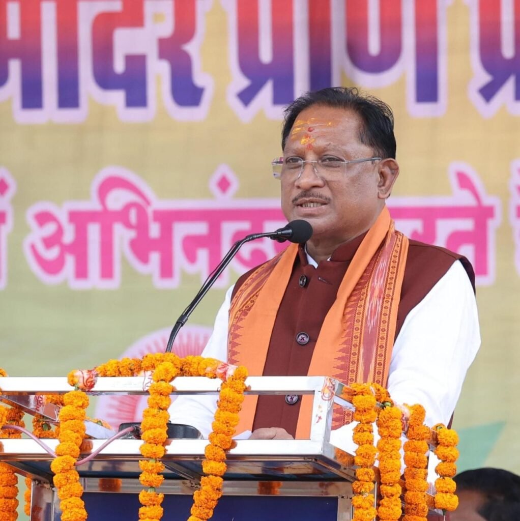 मुख्यमंत्री श्री विष्णु देव साय श्री श्री रणेश्वर रामचंडी मंदिर प्राण प्रतिष्ठा महोत्सव में हुए शामिल.