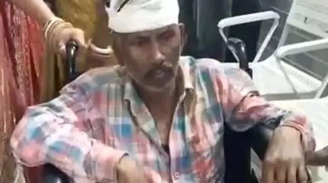 Congress Leader Attacked : विरोध के दौरान हिंसा: कांग्रेस नेता को निशाना बनाया गया